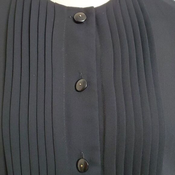 Rafaella long sleeve blouse. Oversized small. Button down. - Picture 2 of 10